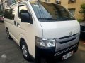 Toyota Hi Ace Commuter 2015 model -0