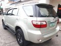 Toyota Fortuner V 2010 model 4x4 -6