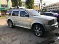 Ford Everest 2004 MT 4x4 for sale -9