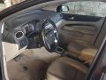 2006 Ford Focus sedan matic-2