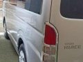 Toyota Hiace commuter 2017 assume balance -0