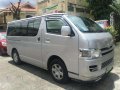 Toyota HiAce Commuter 2008 Model-0