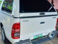 SELLING Toyota Hilux-7
