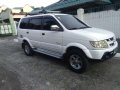 SELLING 2005 ISUZU Crosswind xuvi-0