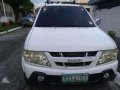 SELLING 2005 ISUZU Crosswind xuvi-8