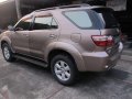 FOR SALE: 2010 Toyota Fortuner 2.7 Gas AT-5