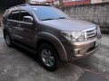 FOR SALE: 2010 Toyota Fortuner 2.7 Gas AT-2