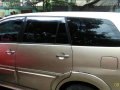 Toyota Innova g top of the line 2006 gas manual-7