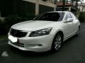 2008 Honda Accord 3.5 V6 Top of the line 2nd owner-3