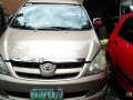 Toyota Innova g top of the line 2006 gas manual-0