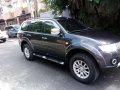 Mitsubishi Montero gls 2009 matic fresh for sale -4
