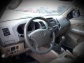Toyota Hilux G 2010 model FOR SALE-2