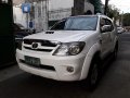 2005 Toyota Fortuner V White SUV For Sale -0