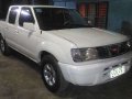 Nissan Frontier 4x2 manual diesel 2000 model-0
