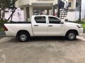 2017 TOYOTA Hilux j mt FOR SALE-2