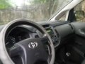 SELLING 2015 TOYOTA Innova j diesel-3