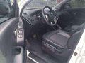 HYUNDAI Tucson 2011 mdl top of d line-2