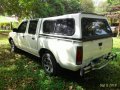 Nissan Frontier 2.7S White For Sale -4