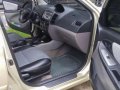 Toyota Vios 1.5 G variant 2004 Manual transmission-6