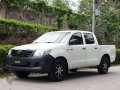 2013 Toyota Hilux j 4x2 MT FOR SALE-0