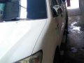 SELLING TOYOTA Hilux j 2010 registered until 2019 -0