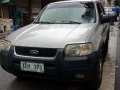 SELLING Ford Escape 2.0 2003-0