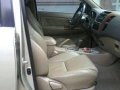 SELLING TOYOTA Fortuner 2009 G-3