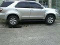 SELLING TOYOTA Fortuner 2009 G-10