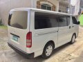 2013 Toyota Hiace Commuter MT Diesel-4