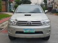 2009 Toyota Fortuner V Top of the line-0