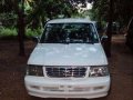 SELLING TOYOTA Revo 2L DLX 2001-1
