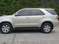 2009 Toyota Fortuner V Top of the line-2