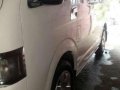 Toyota Hiace Commuter 2005 model smooth-1