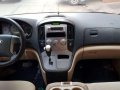 2009 Hyundai starex -automatic transmission -diesel-4