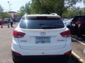 For Sale: HYUNDAI TUCSON 2.0 A/T Color: White-2