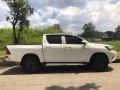 2017 TOYOTA Hilux 4x2 Manual FOR SALE-3