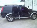 Ford Everest 2006 AT Black two tone-3