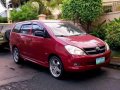 SELLING Toyota Innova j 2005-0