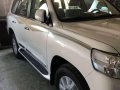 Brand new TOYOTA LAND CRUISER LC 200. White Pearl Full option-2