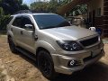 TOYOTA FORTUNER G Model: 2006-1