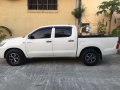 Toyota Hilux 2011 Manual Diesel FOR SALE-1