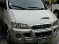 2003 HYUNDAI Starex matic transmission running-0