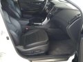 2012 Hyundai Sonata Premium Push button start engine-2