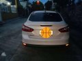 For Sale: FORD FOCUS 2.0 a/t top of the line (WhitePearl)-2