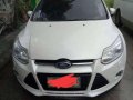 For Sale: FORD FOCUS 2.0 a/t top of the line (WhitePearl)-0