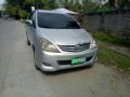 Toyota Innova G 2011 Automatic diesel top of d line-3