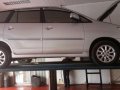 SELLING TOYOTA Innova g diesel 2012-6