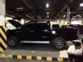 SELLING Toyota Hilux G 2010mdl manual pick up type-2