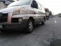 SELLING HYUNDAI Starex 2004-4