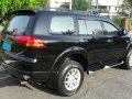 2011 Mitsubishi Montero gls automatic all power-5